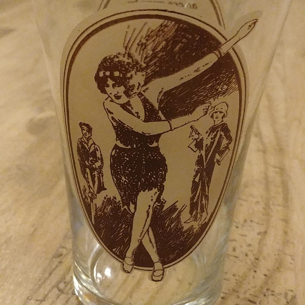 Vintage Mother's Pizza 20's Dancer Glass